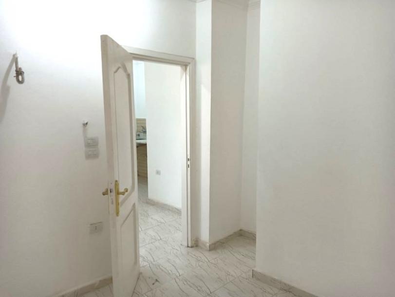 1-Zimmer-Wohnung im beliebten El Hadoba Viertel-1