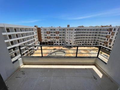 Neues Angebot: Nagelneues Studio mit Poolblick im Tiba Golden Resort mit eigenem Strand