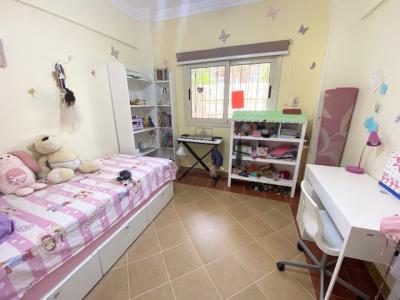 Wohnung mit 3 Schlafzimmern und Garten im Bezirk Magawish