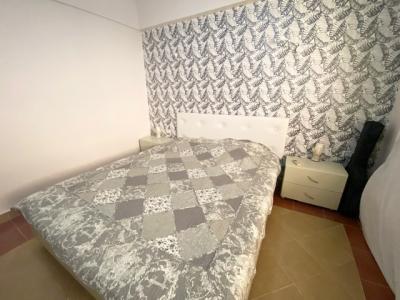 Wohnung mit 3 Schlafzimmern und Garten im Bezirk Magawish