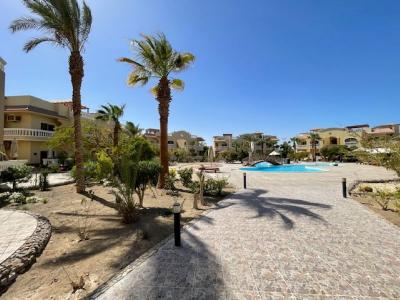 1-Zimmer-Wohnung mit privater Terrasse in der Wohnanlage im Magawish-Gebiet