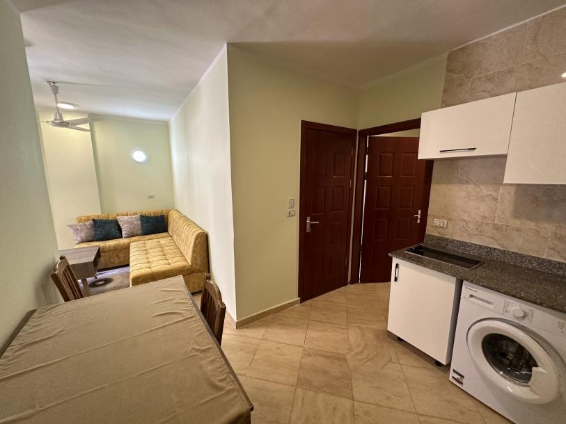 Gemütliche 1-Zimmer-Wohnung im Wohnkomplex Siberian Tower 3 mit Swimmingpool-1