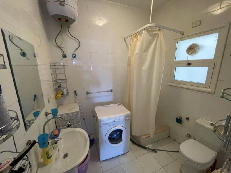 Geräumige 2-Zimmer-Wohnung in einer Wohnanlage mit Swimmingpool-8