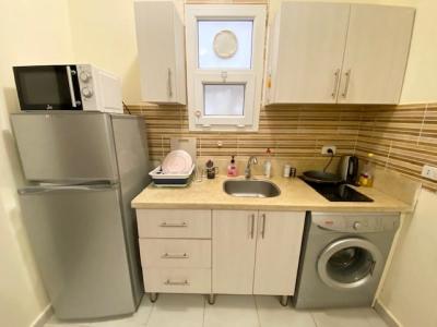 1-Zimmer-Wohnung in einem Wohnhaus im Norden Hurghadas