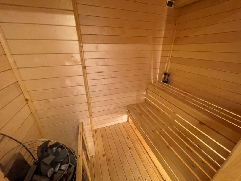 Nagelneue 2-Zimmer-Wohnung mit privater Sauna in El Hadoba-1
