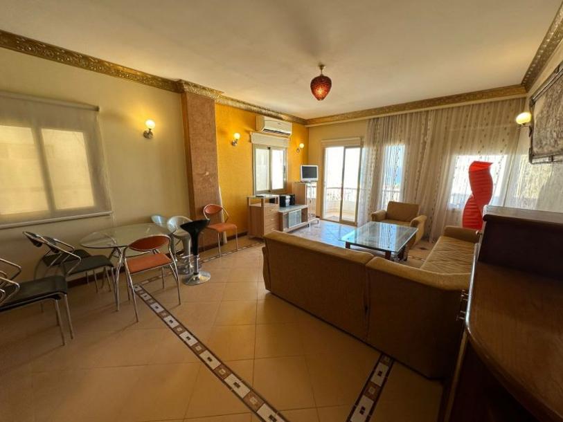 Geräumige 1-Zimmer-Wohnung mit atemberaubendem Meerblick im Zentrum von Hurghada-8